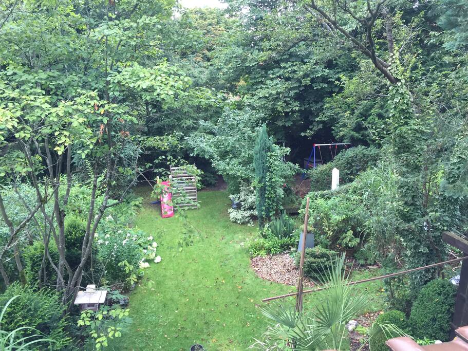 Garten mit Hängematte