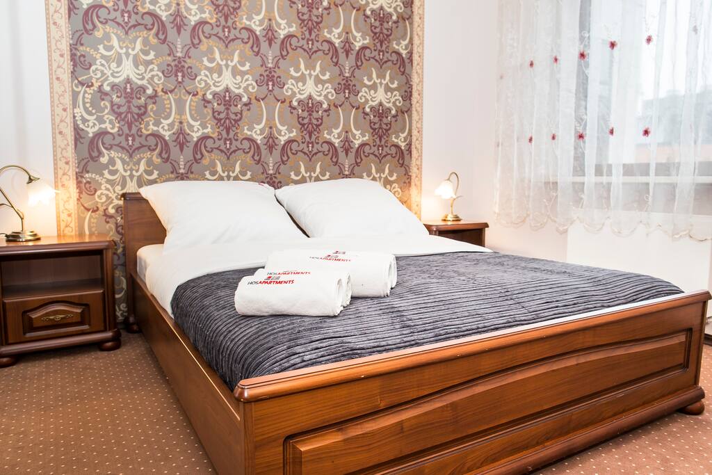King size bed in the bedroom.