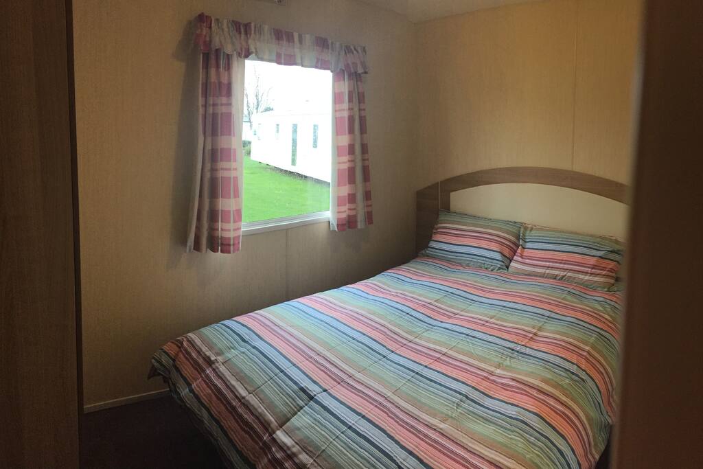 Double bedroom with wardrobe