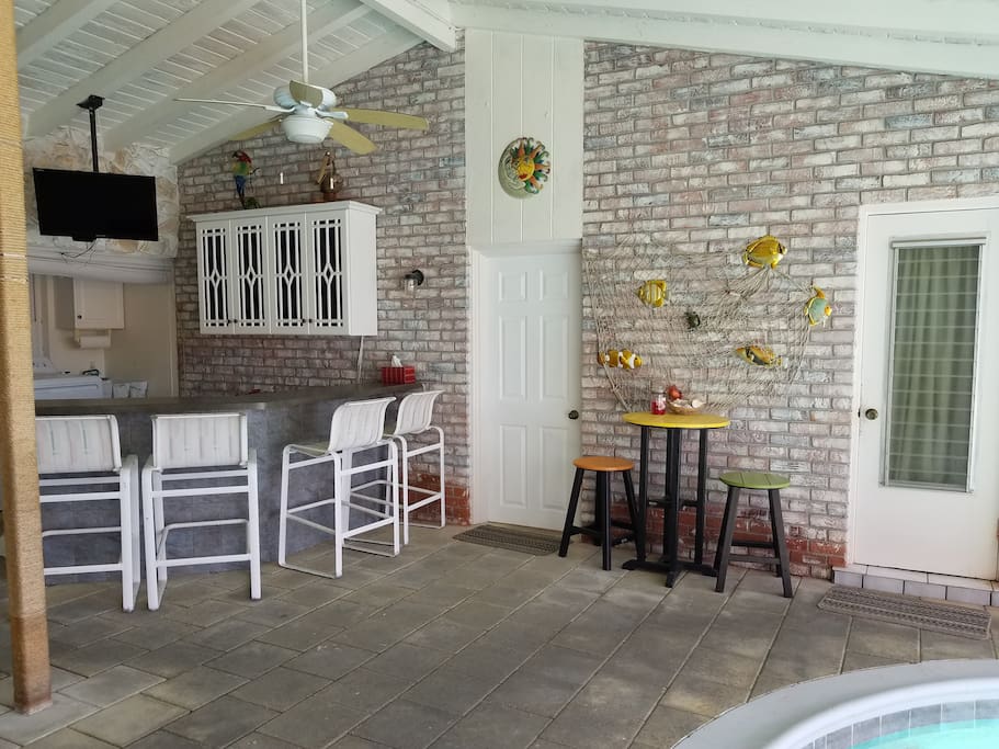 Guest house and pool bath