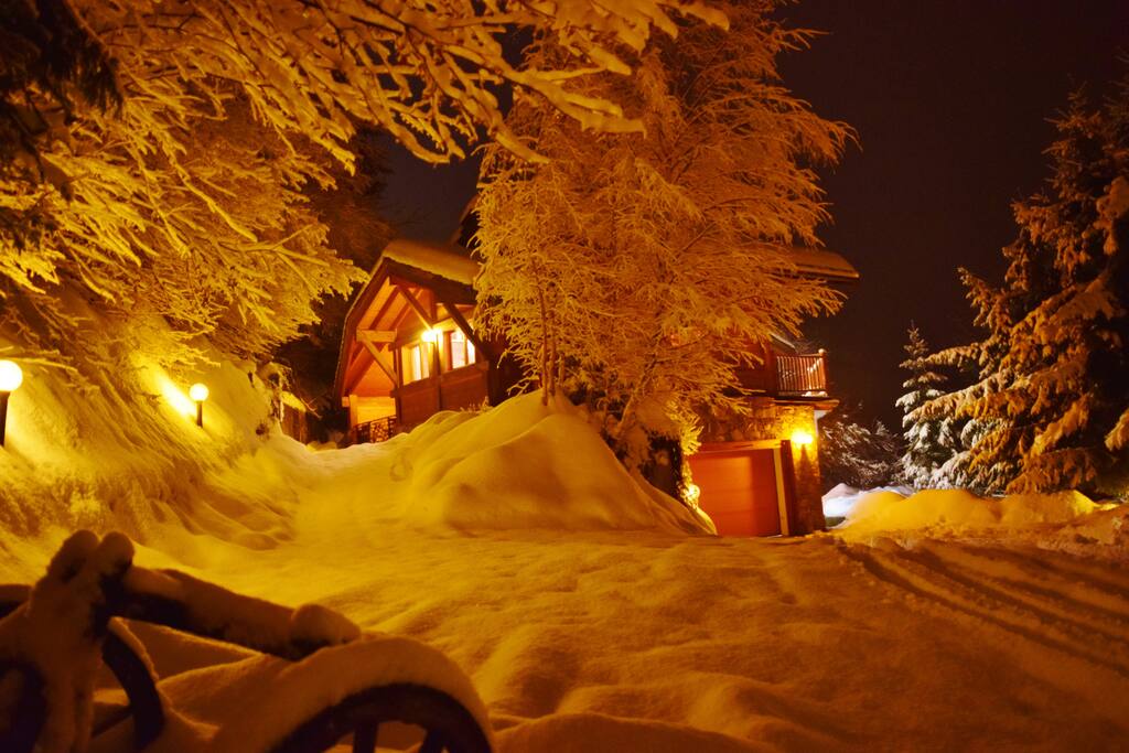 Le soir sous la neige