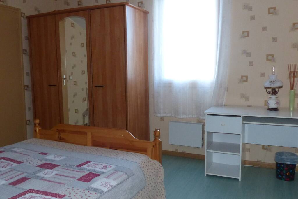 Coin bureau et armoire