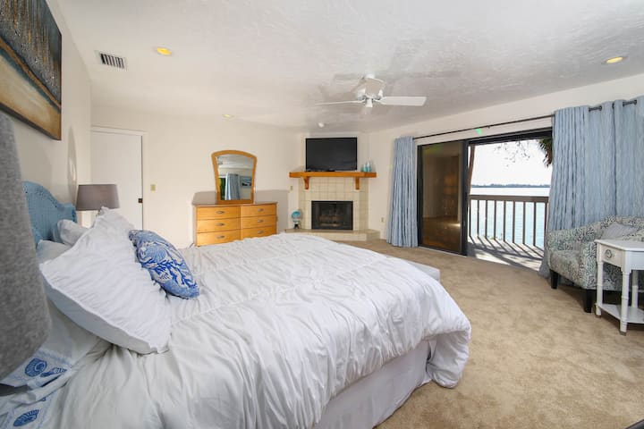 King bed with views of Palma Sola Bay