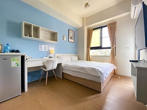 Give me a chance?I will definitely give you the cleanest and nicest room!