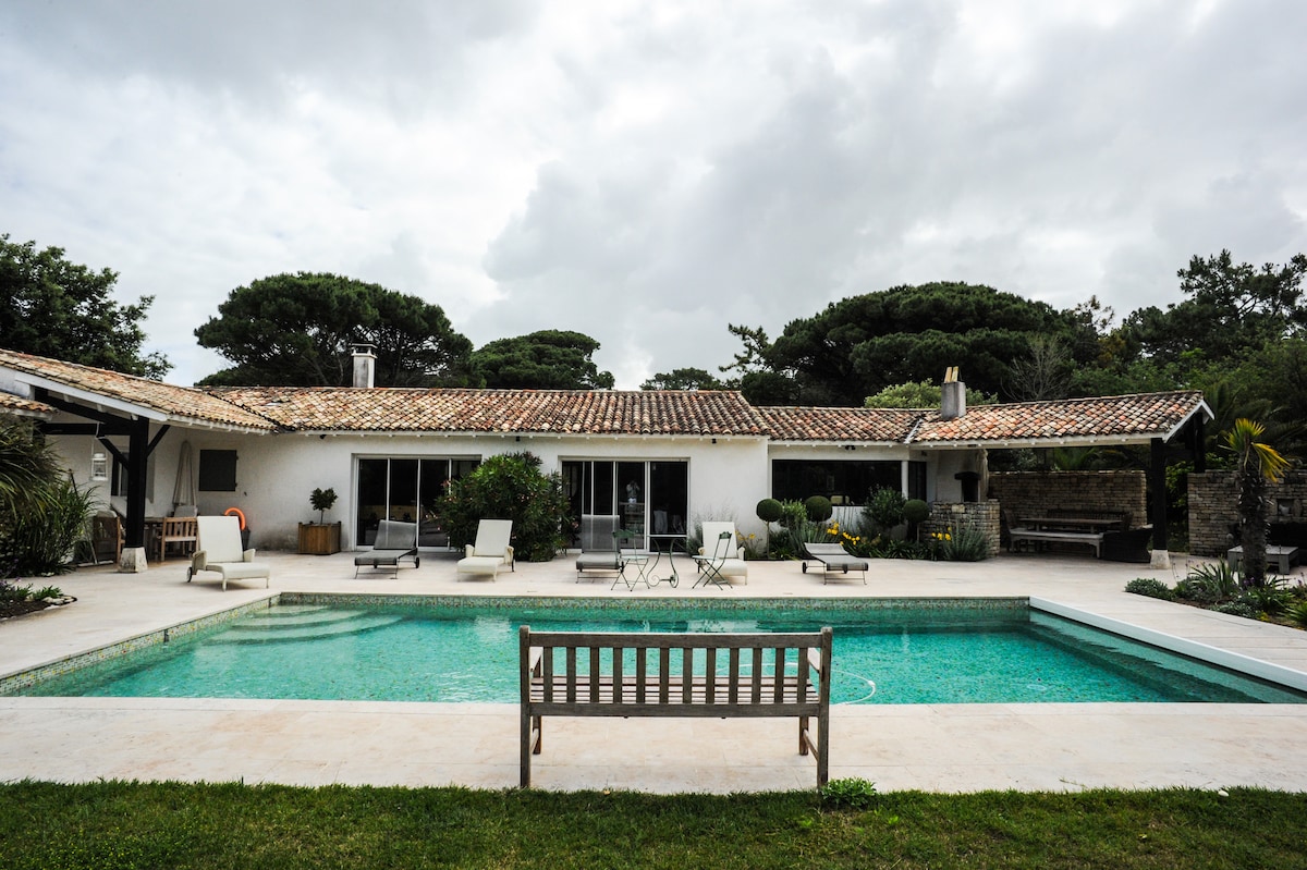 Top Airbnb: Family villa with pool a Les Portes En Ré