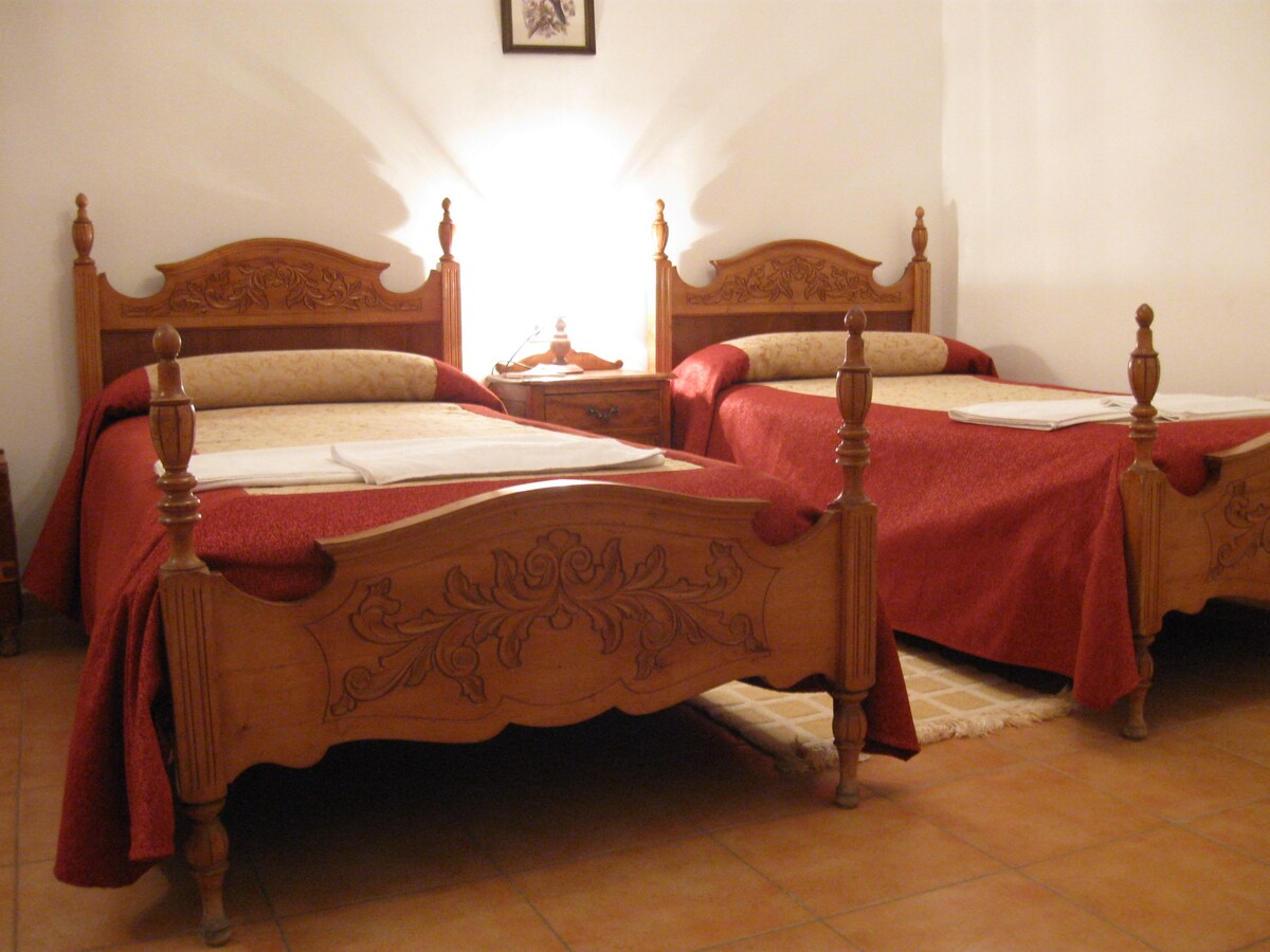 Hab. br. 3
s jednostrukim krevetima