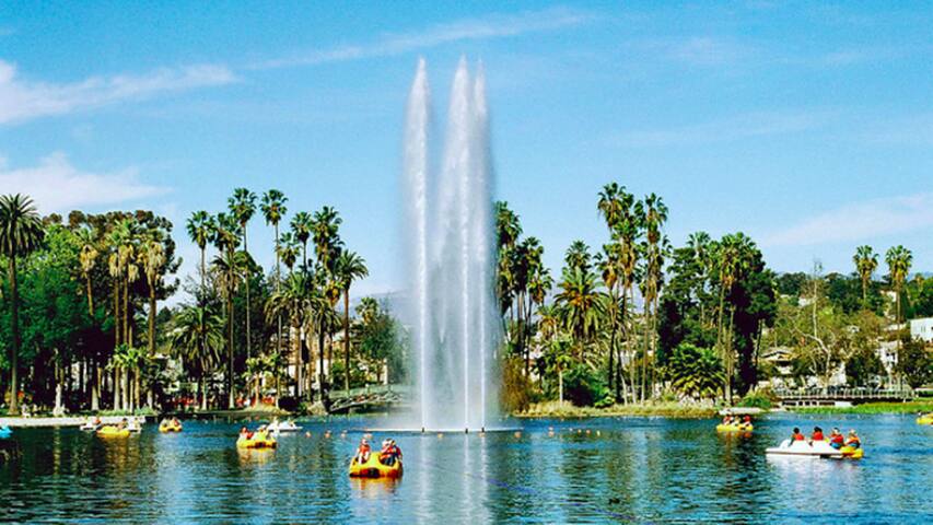 Private space walking distance to Echo Park Lake