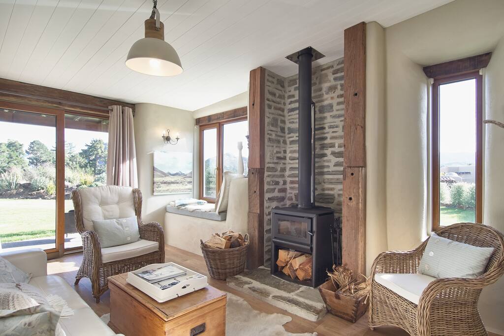 Main living area & fireplace