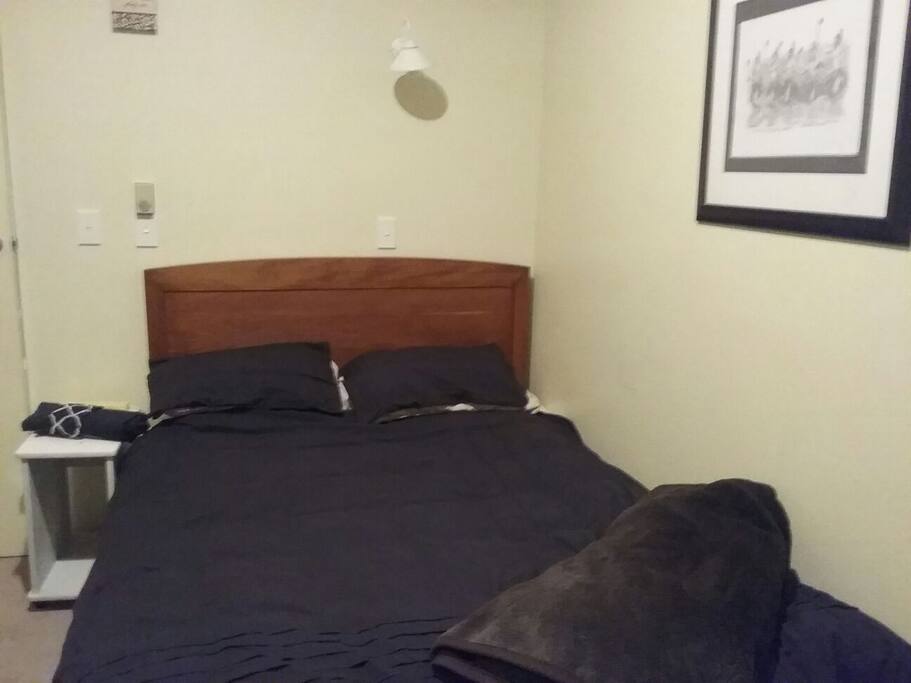 Queen bed