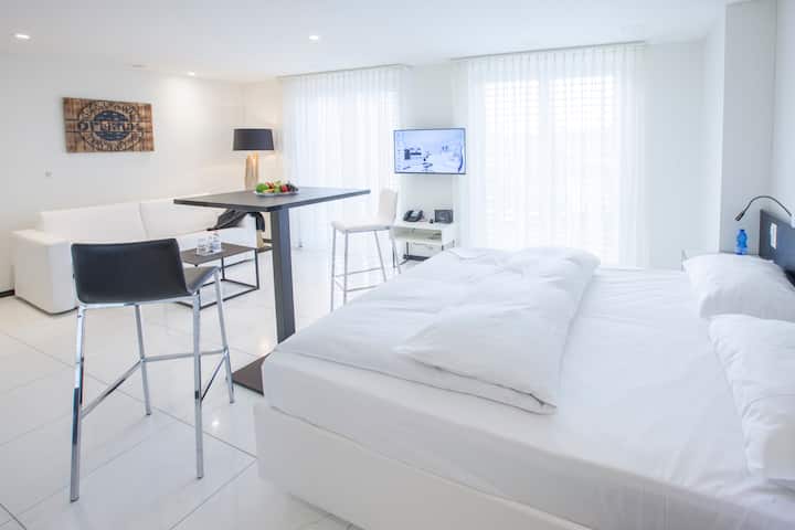 Holiday Lets Homes Experiences Places Airbnb