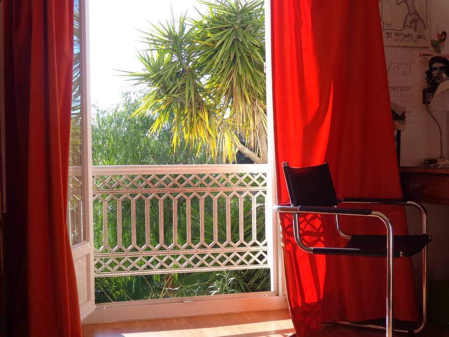 Balcon de la chambre donnant sur le jardin