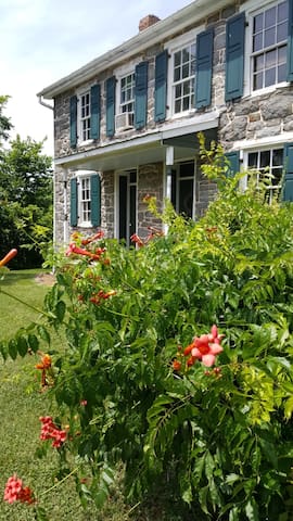 Crescent-Chapel Farm (Pre-Civil War Home/Farm)