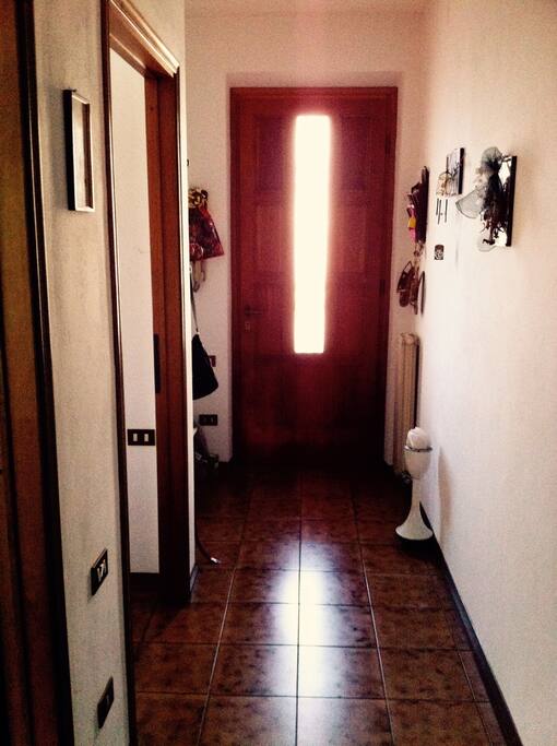 The entrance/ l'ingresso