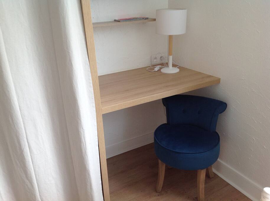 Coin bureau/ placard/penderie