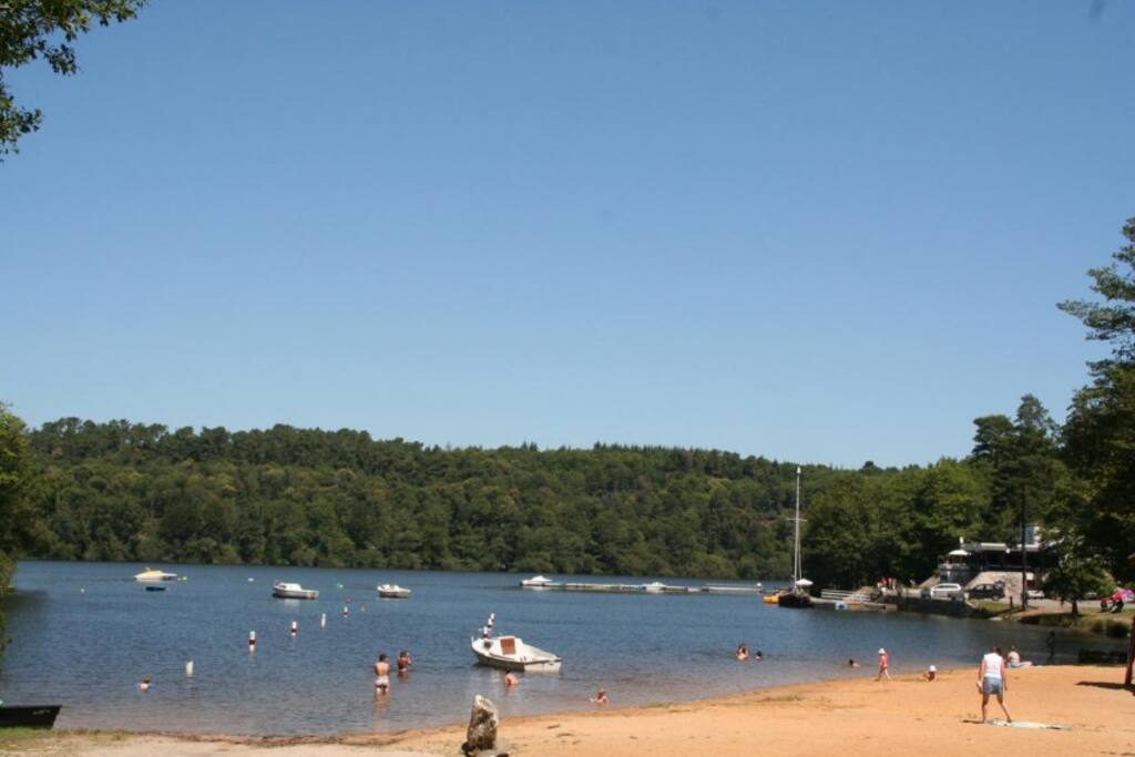 The lake beach at Anse De Sordan