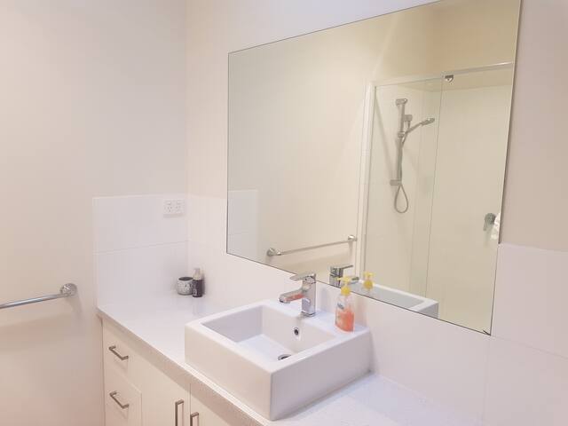 Surfcoast house – Relax in Central Torquay gallery image 5