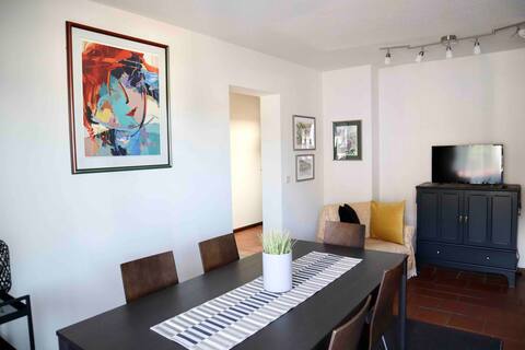 Art Apartment | Zentral & SeeNah