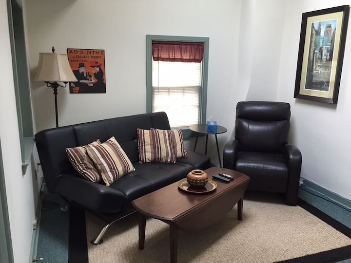 Cozy 1br Apt. In Downtown Frederick - Frederick, MD