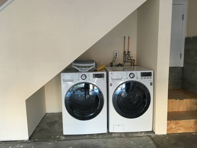 Full house gallery image 2