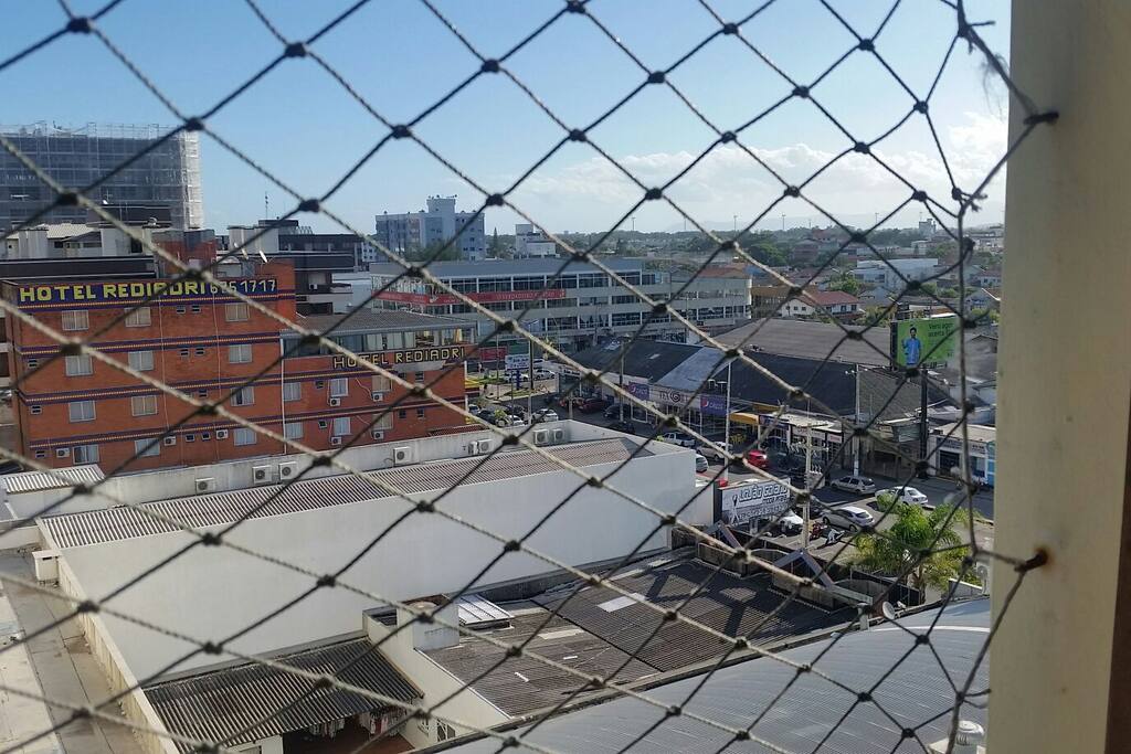 Vista da janela do quarto p a Av. Paraguassu