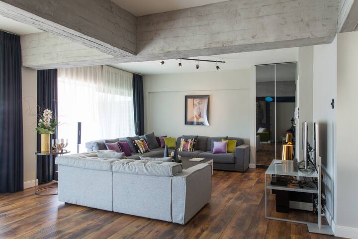 Upper 6 Residence gallery image 4