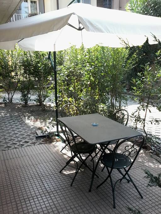 Giardinetto privato / Small private garden