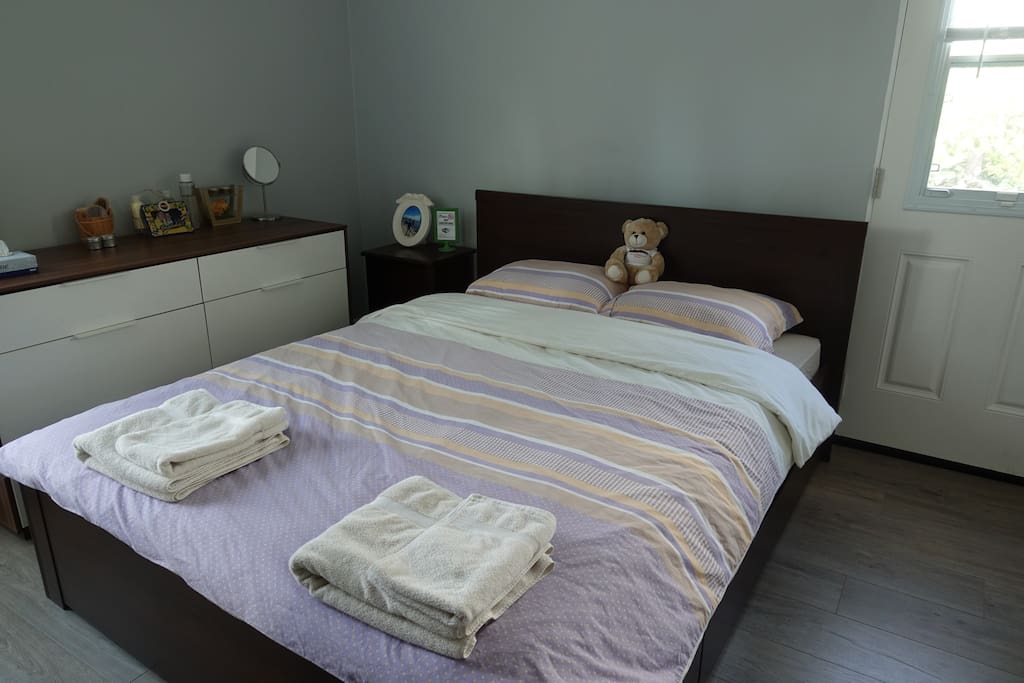 Comfy Queen Size Bed