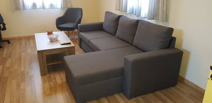 חדר משפחה, ספה - מיטה