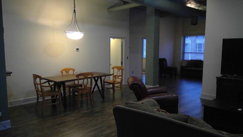 Private loft on the edge of downtown Seattle gallery image 3