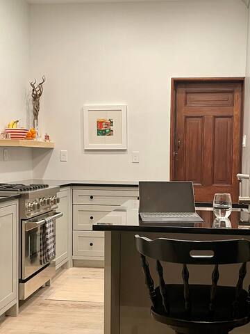 “The Cottage” Downtown Denver gallery image 5