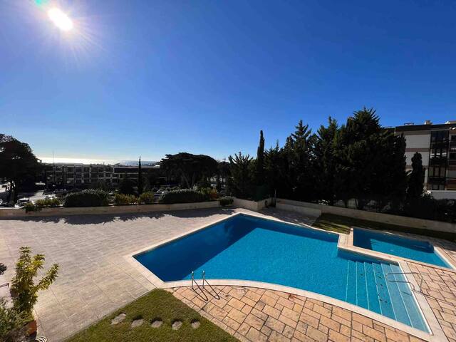 Ambassadors Flat w/ SEA VIEW Pool & Parking gallery image 2