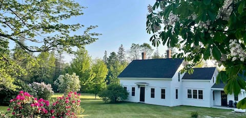 Charming restored 1830s cape DeerIsle