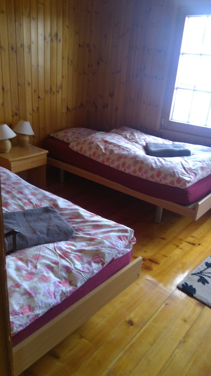 две единечни спални соби (3)