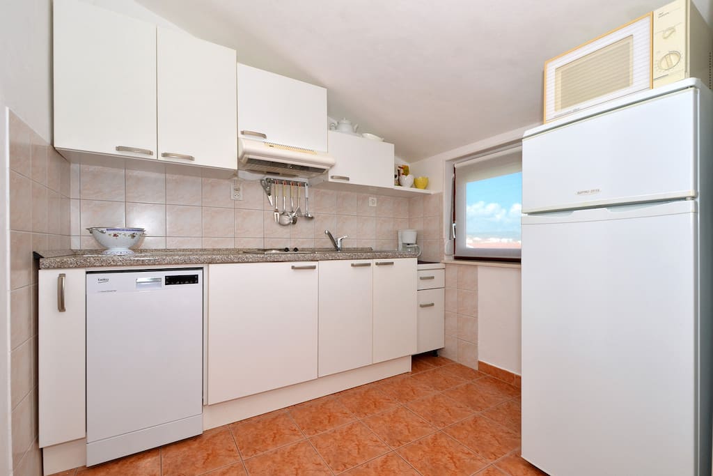 Pleasnt kitchen