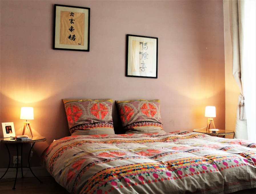 La chambre des visiteurs / The visitor's room