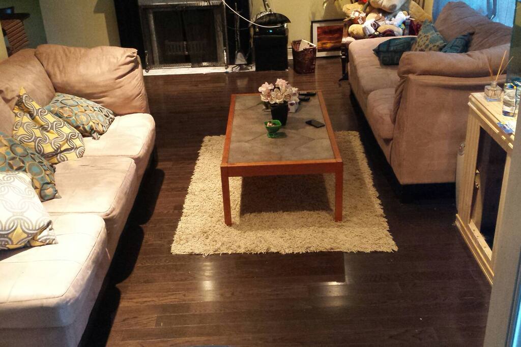 Shared living room to relax and unwind.