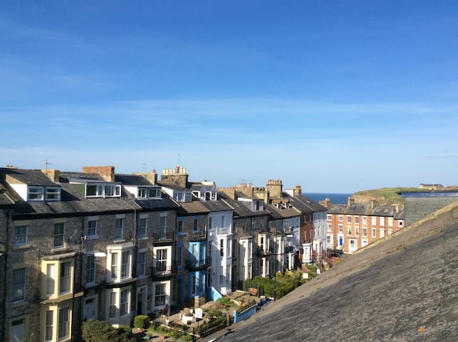 Sunny and Spacious Loft Rooms - great location