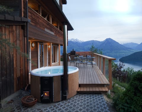 Large 250 year old farmhouse newly renovated