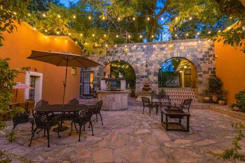 Villa Caracol: Gallery of Antiquities with Weather!