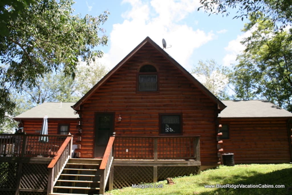 Beautiful Log Cabin, Deck Hot tub
