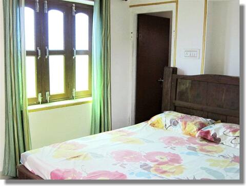 comfortable stay at pushkar