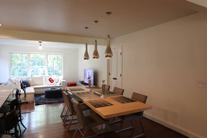 Modern Home On Middleburg Equestrian Farm - OLIVER LAKE, Leesburg