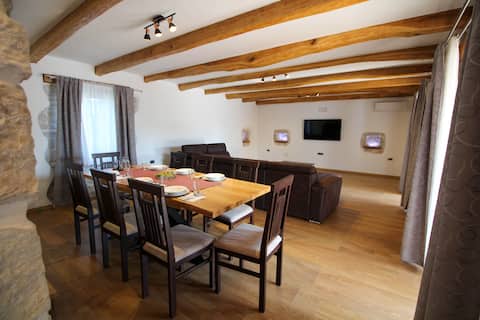 Top performing Airbnb: Villa Arsini**** for 6 people, Poreč - Dračevac in Dračevac Monspinoso