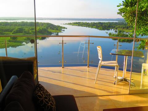 Amazon Riverside Apartment 25 @Boulevard 251