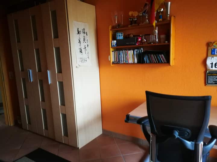 Стая със 140 легла