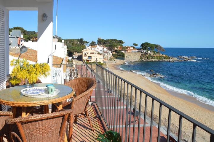 Calella de Palafrugell, Canadell beach, C brava
