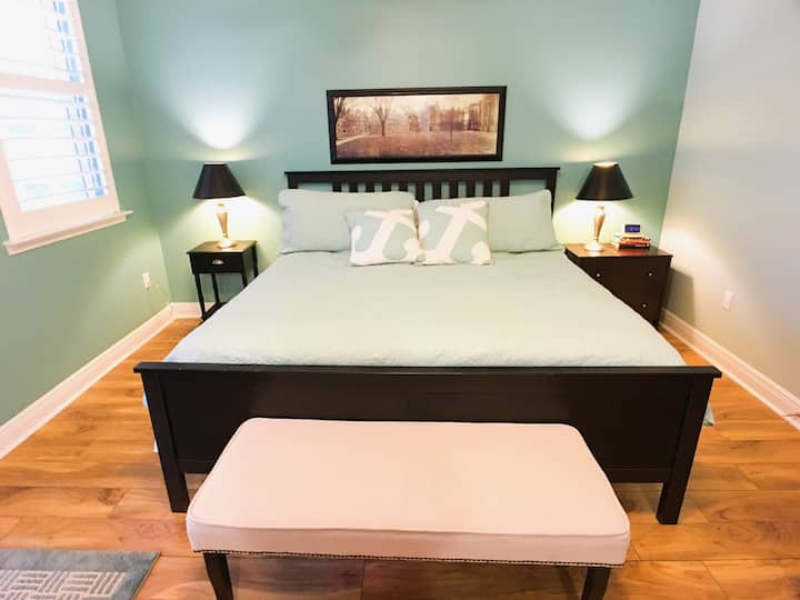 second floor master bedroom, king bed