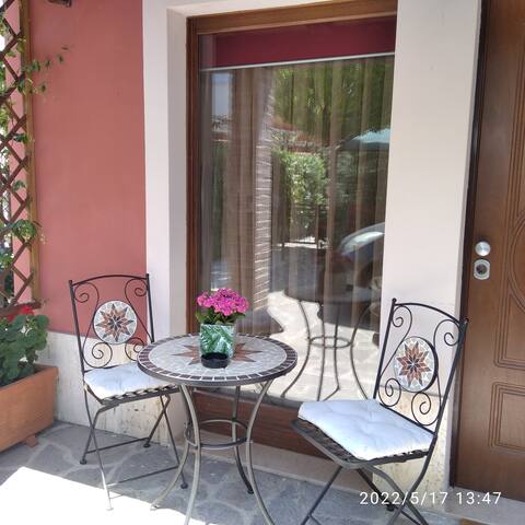 HAPPINESS MOMENTS 
DELIGHTFUL GATED VILLA APARTMENT
