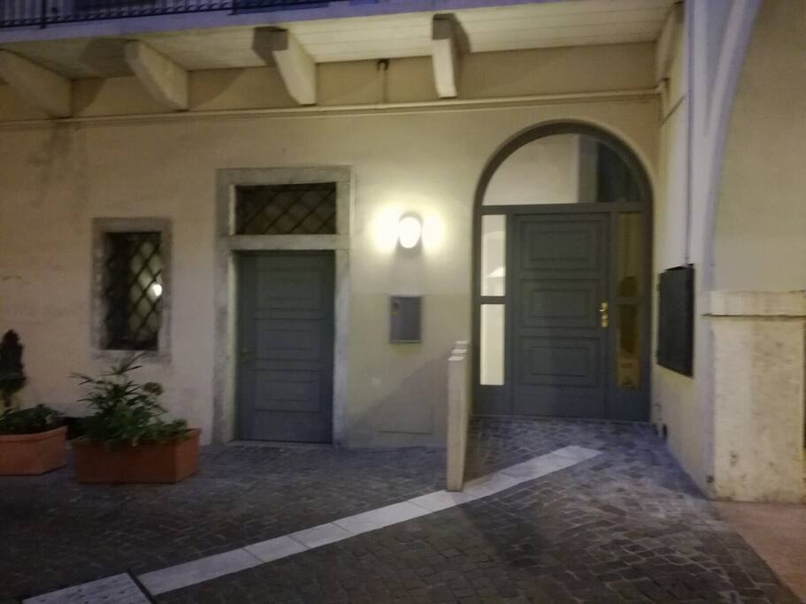 Entrata (Corte interna)