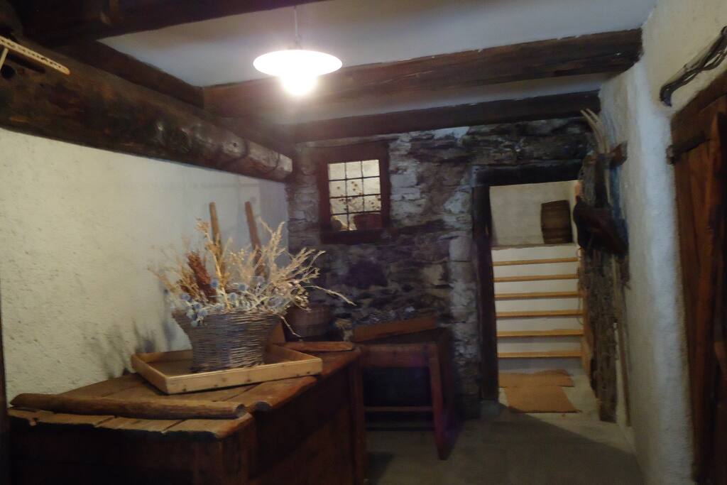 L'entrée avec local à skis et vélos